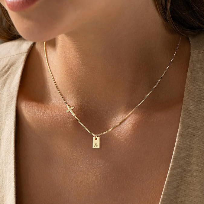 Women's Gold Initial Pendant Necklace - Personalized 26 Letter Tag Jewelry