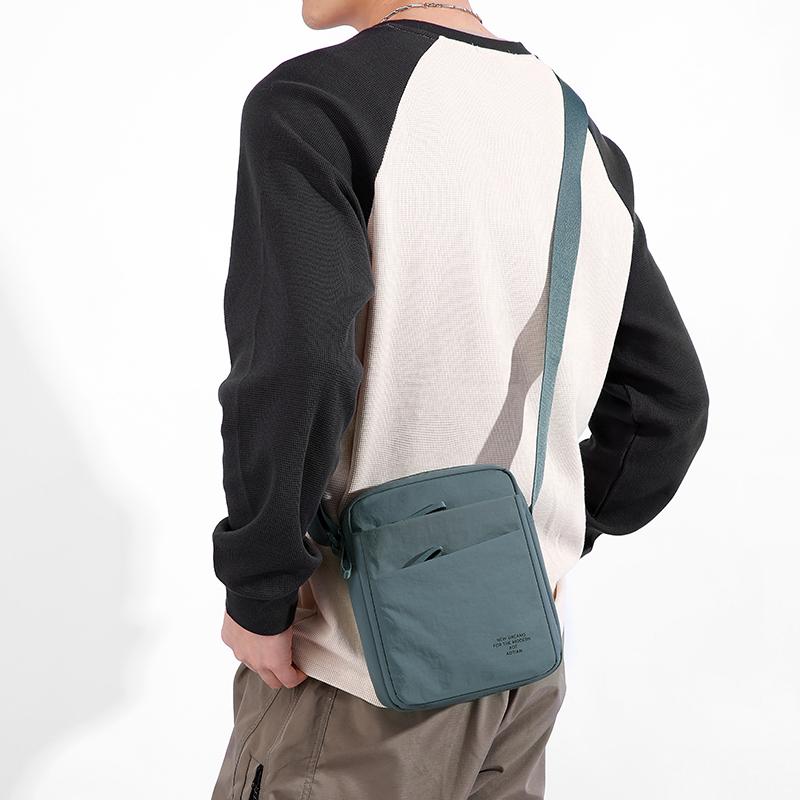 Men's Crossbody Bag Commuter Bag Lightweight Shoulder Bag