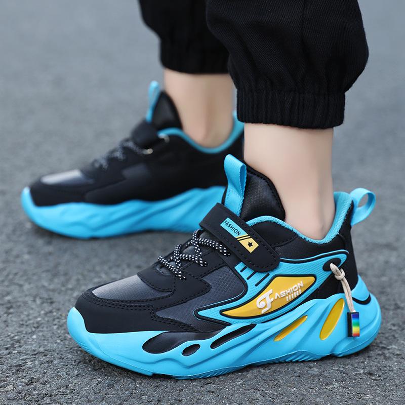 Spring and Autumn new mesh breathable children's sports shoes, light and non-slip boys' casual running shoes, Korean version of fashion shoes
