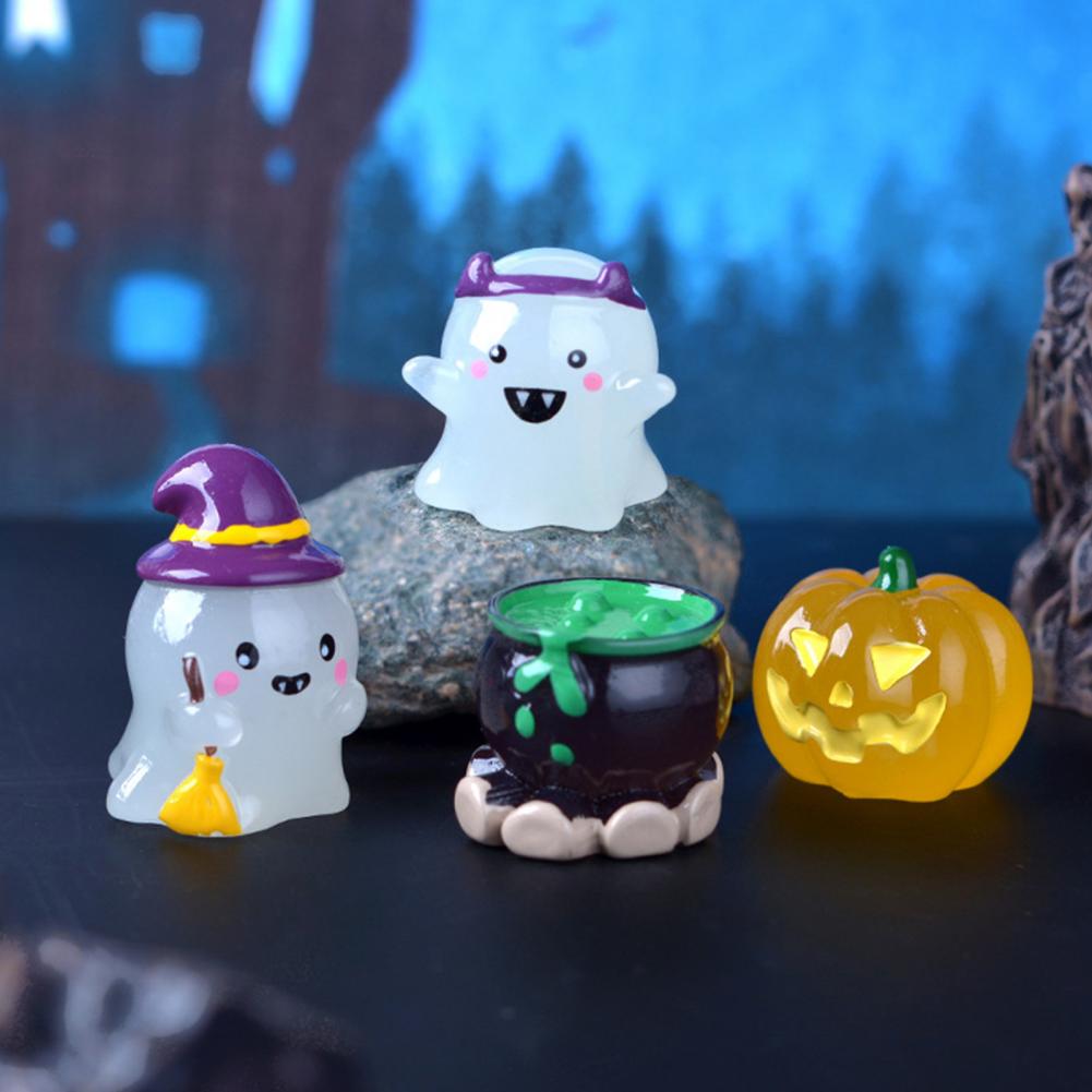 5Pcs/Set Ghost Doll Solar Powered Ghost Figurine Mini Ghost Figures For DIY Projects Halloween Party Decoration