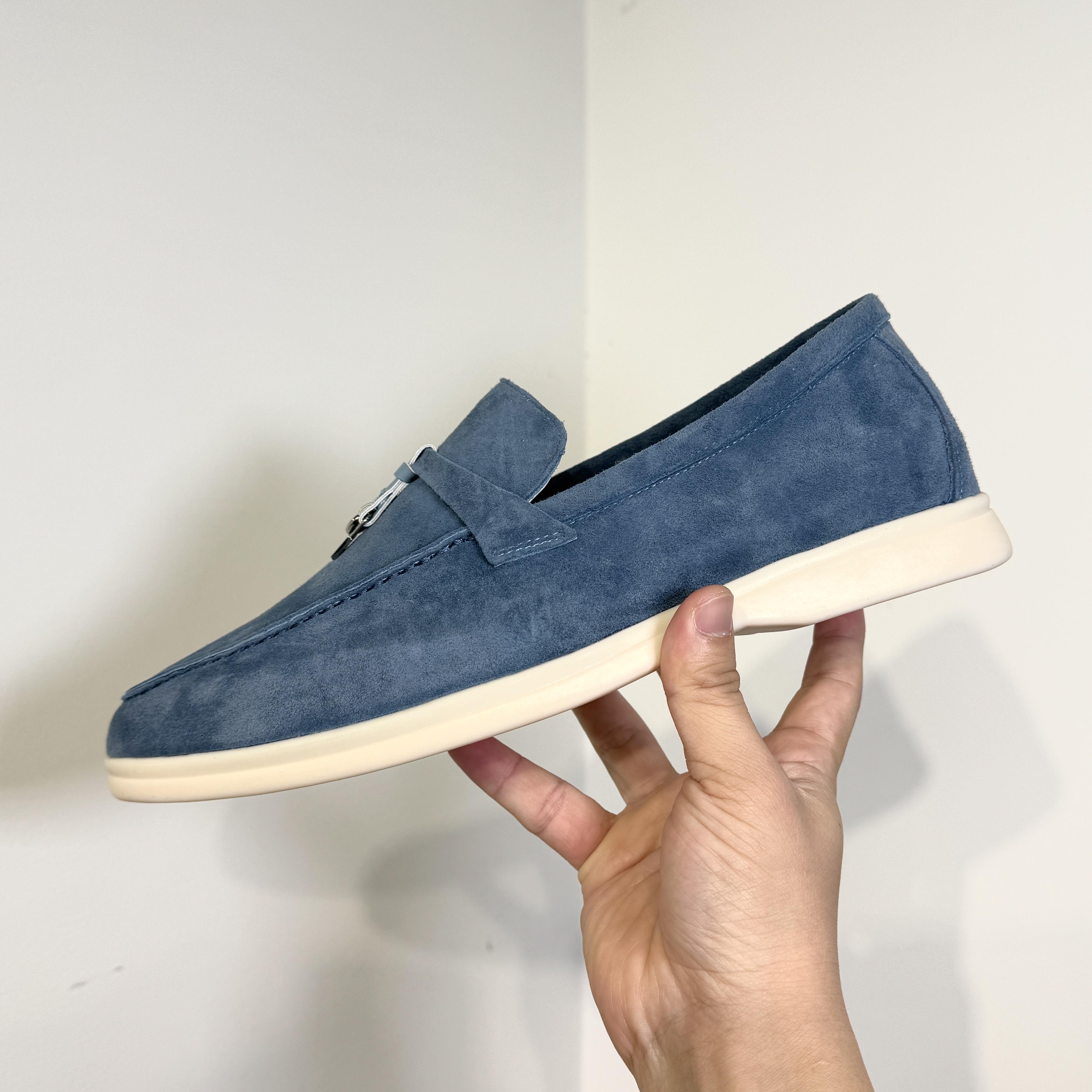 

Замшевые лоферы для женщин Летняя прогулка Дизайнерские балетки Модные повседневные мокасины Металлическая подвеска Высокое качество Удобные 38