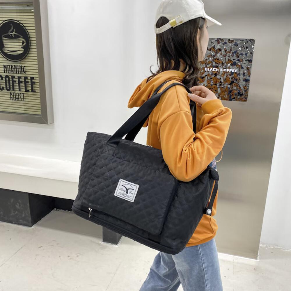 The Diamond Lattice Folding Travel Bag Can Be Extended with Large Capacity Dry and Wet Separation Travel Length 40cm Wide 21cm High 28CM Extended 12cm