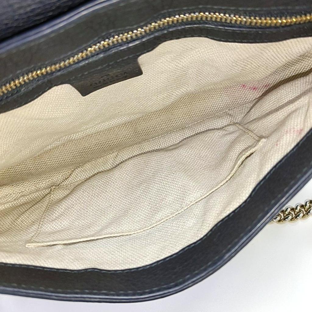 [Pre-Owned] Impressed Logo Chain Tassel Leather Crossbody Shoulder Bag - Very Good #1J9GD9Y