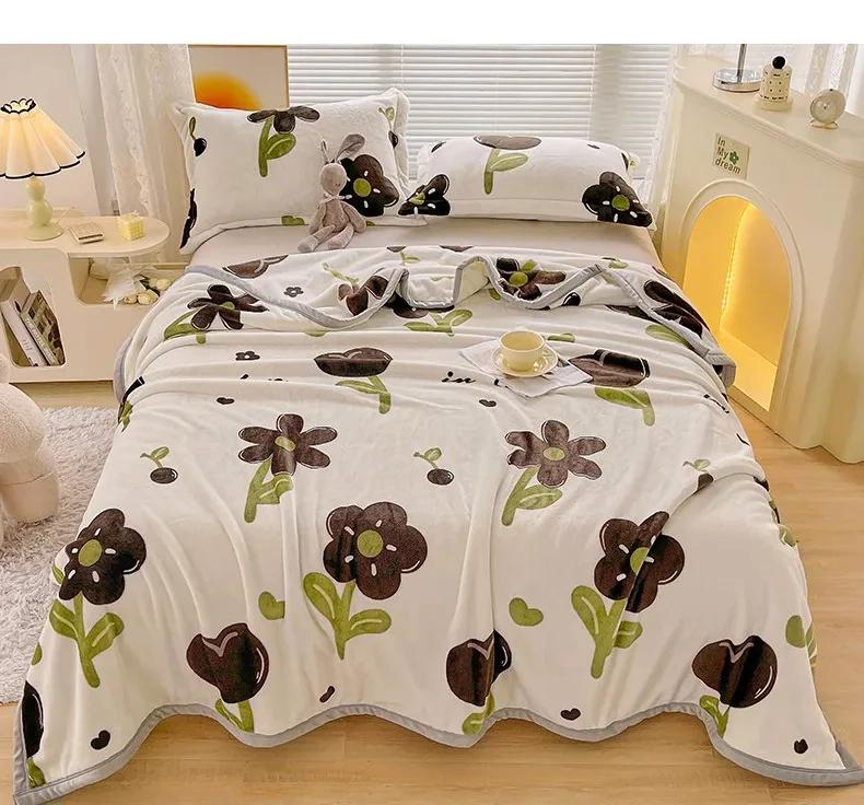 New Milk Fiber Printed Blanket 300G Cloud Mink Velvet Cover Blanket