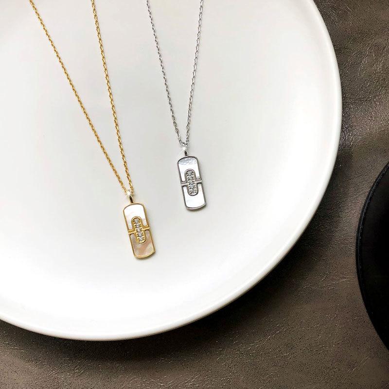 Seashell Geometric Zircon Diamond-set Necklace Elegant and Versatile Women's Collarbone Chain