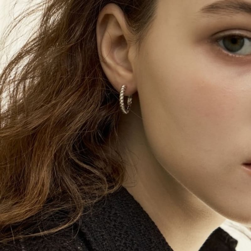 

BEFORE MOONRISE Vine Twist Earrings SILVER SE307S Silver