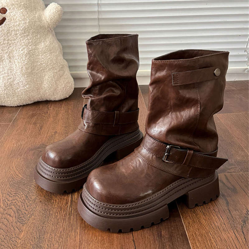 

Красивые ретро ботинки Мартин, детские короткие ботинки, новые весенне-осенние, на маленьком толстом каблуке, в стиле локомотив, с голенищем-трубой для заправки брюк. 40 коричневый