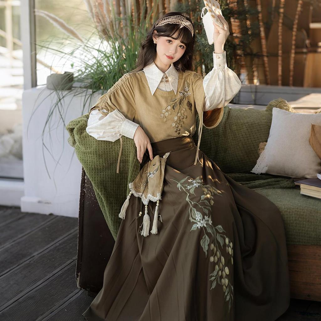 Yi Meng Ge Hanfu Women's Yellow Outerwear and Skirt Set, New Chinese Style 9684