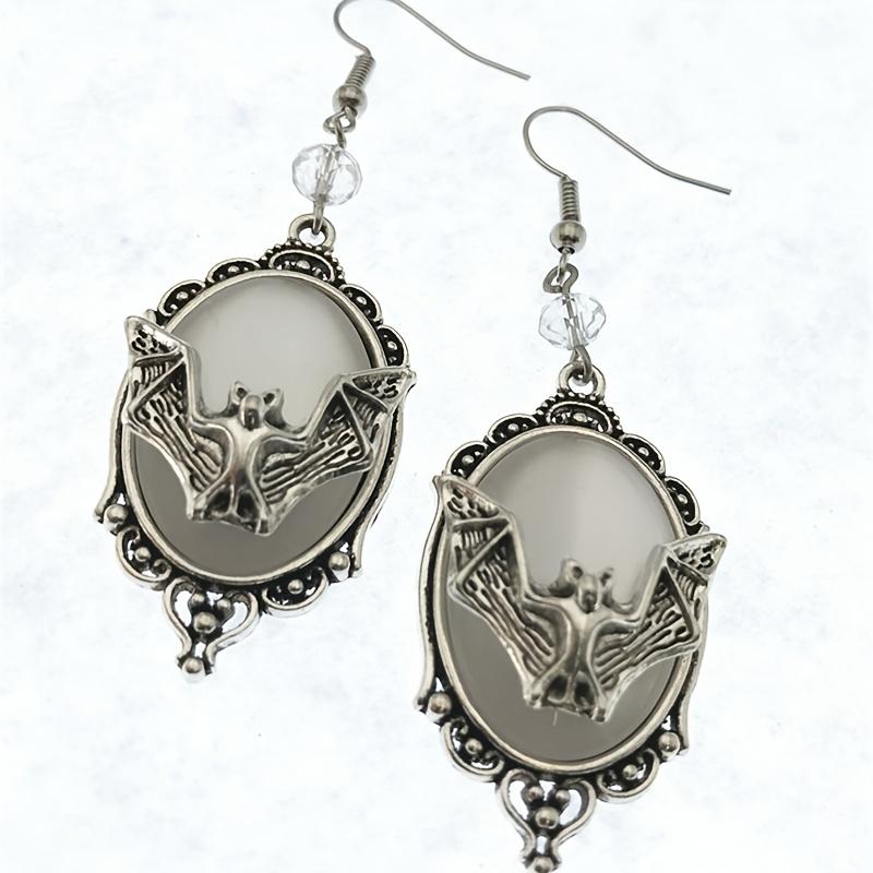 1 Pair Dark Night Wings Crystal Bat Earrings, Gothic Retro Style Earrings, Suitable for Daily Wear