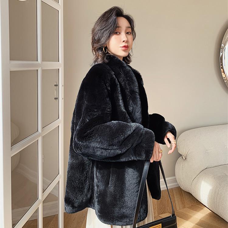 

Норковая шуба женская средней длины из искусственной шерсти с воротником-стойкой и рукавами-фонариками модная и теплая плюшевая зимняя женская одежда