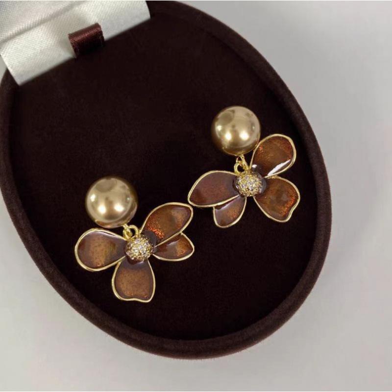 Korean antique fashion earrings women, exquisite medieval Maillard petal stud earrings
