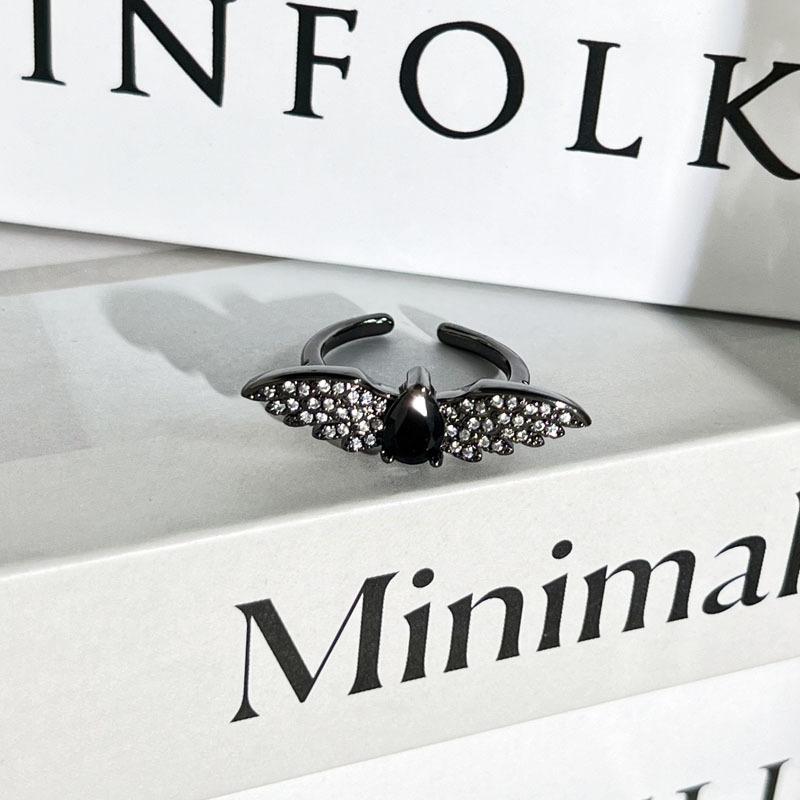 

2026 Dark Feather Wings Personality Open Ring Gender Free Wind Swallow Premium Sense Ring Tide Resizable