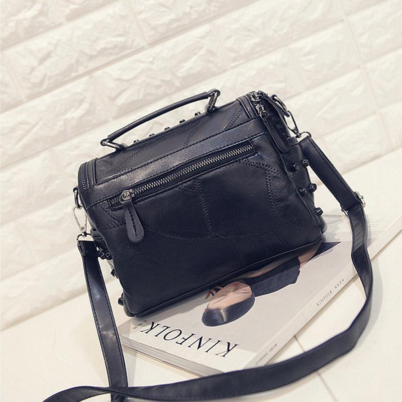 2026 Sheepskin Handbags Women's Rivet Design Single Shoulder Bag Luxury Designer Brand Crossbody Bags Sac Female Shopping Bags