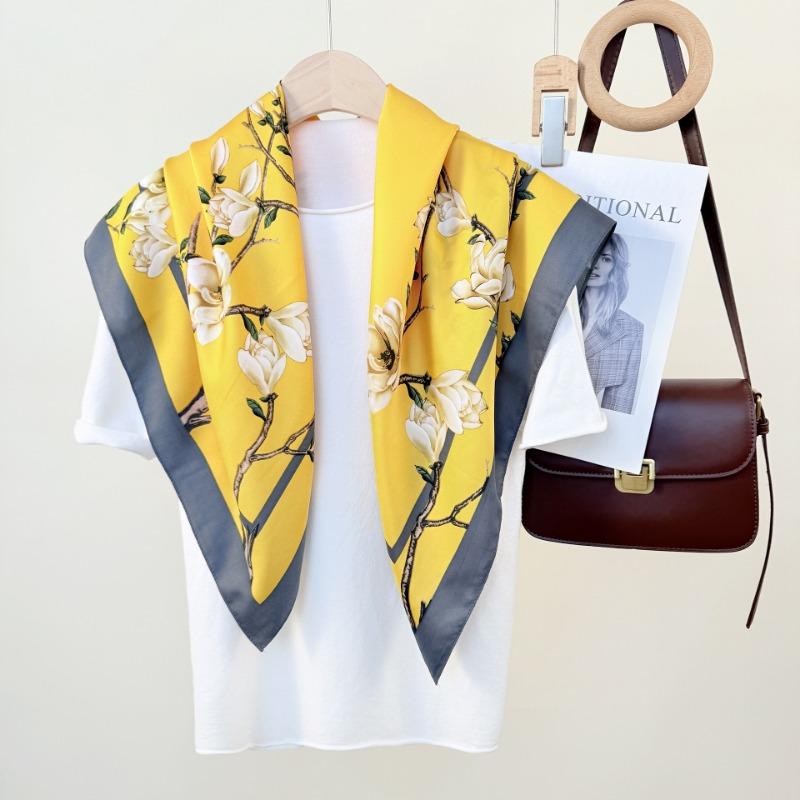 Spring and summer new small fresh and fashionable flower printed square scarf trendy simple women's temperament thin shawl