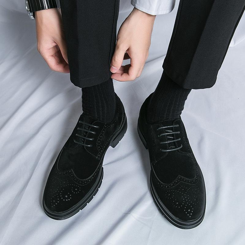 Large Size Abrasive Leather Brock Carved Business Dress Shoes for Men Round Head Lace-up Casual Shoes 2026 New