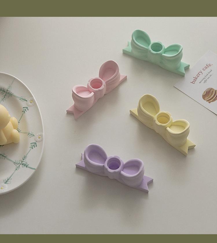 Inspired Atmosphere Candlestick: Creative Long Stem Aromatherapy Candle Holder with Plaster Bow Ornament for Home Decoration