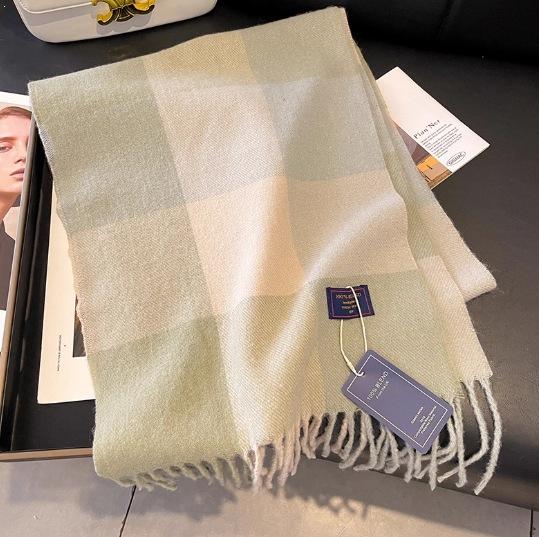 New soft waxy blue and white plaid fringed scarf Korean warm autumn and winter thickened atmosphere scarf