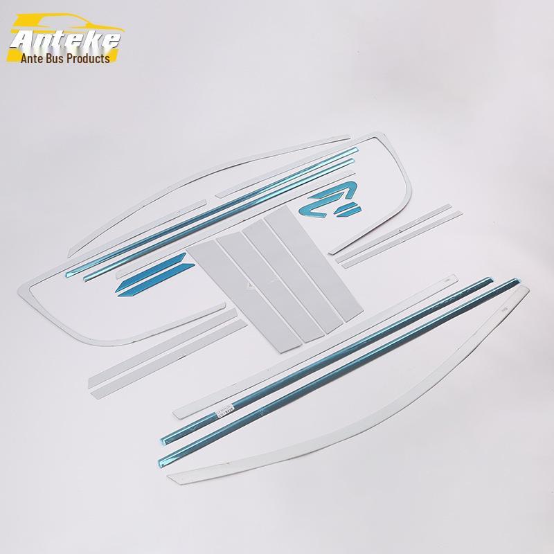 08-13 RAV4 Fensterzierleisten: Kratzfeste Glasdekorstreifen