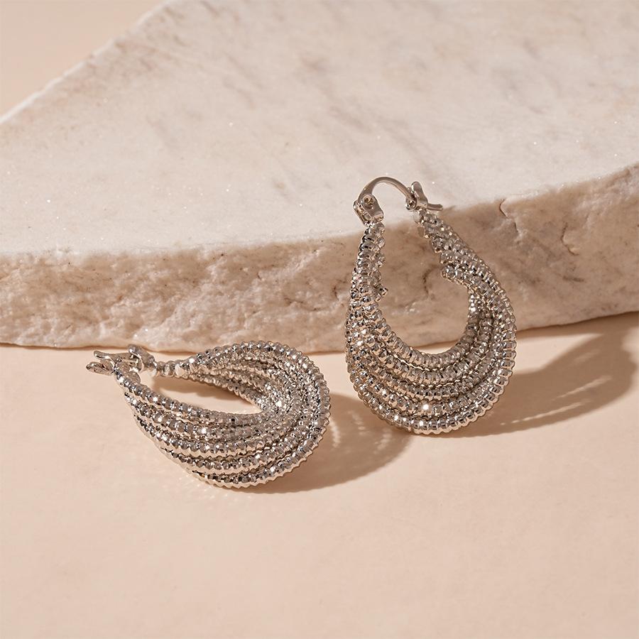 Digadagu Simple Oval Textured Stud Earrings New Women s Exaggerated Elegant Earrings Party Zircon Accessories