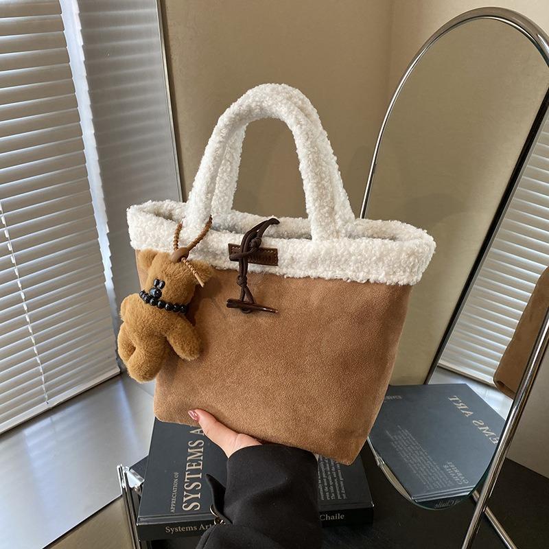Niche Plush Hand Carrying Bucket Bag Women's Autumn and Winter New Retro Commuting Small Bag