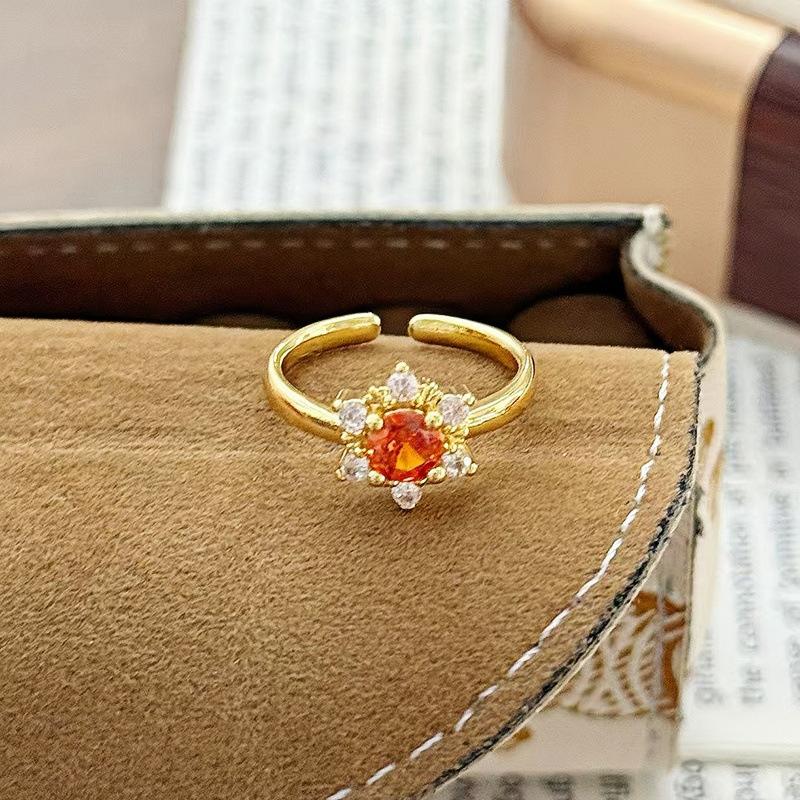 Medieval Vintage Lace Red Zir*****Pen Ring Women'S Niche High-End Light Luxury Index Finger Ring