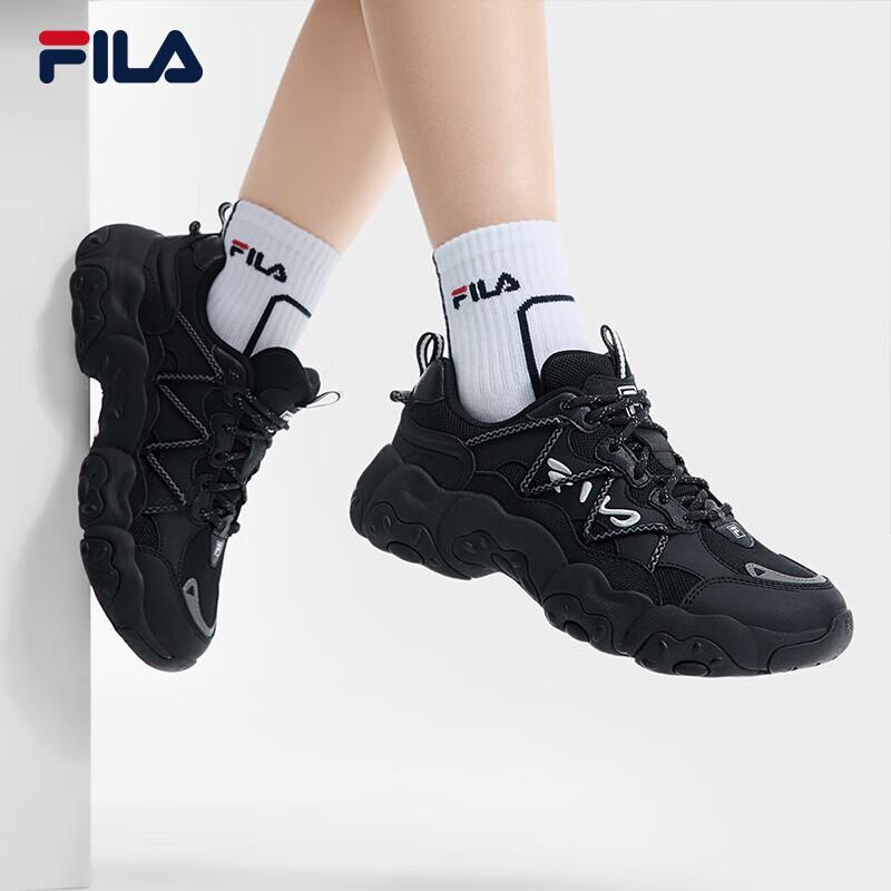 FILA Women s Disruptor 6  Cat Claw  Dad Shoes 6.5