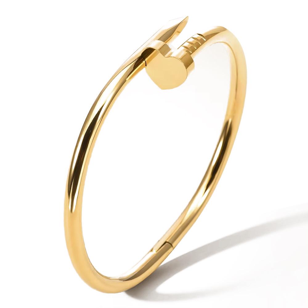 Damska Bransoletka ze Stali Tytanowej ze Złotymi Kolczykami - Nieblaknący Wzór Galwanizowany