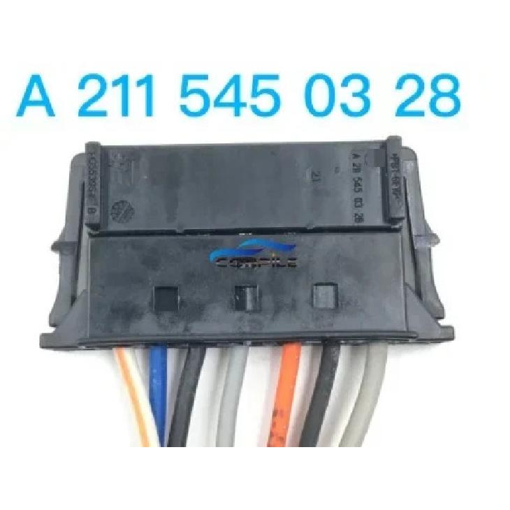 used  for Mercedes-Benz W204 C180 C200 C63 taillight lamp socket plug 043 545 66 20 A2115450328