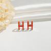 Minimalistische Stud Oorbellen met Letter H en Druipolie voor Dames Licht Luxe Mode Sieraden