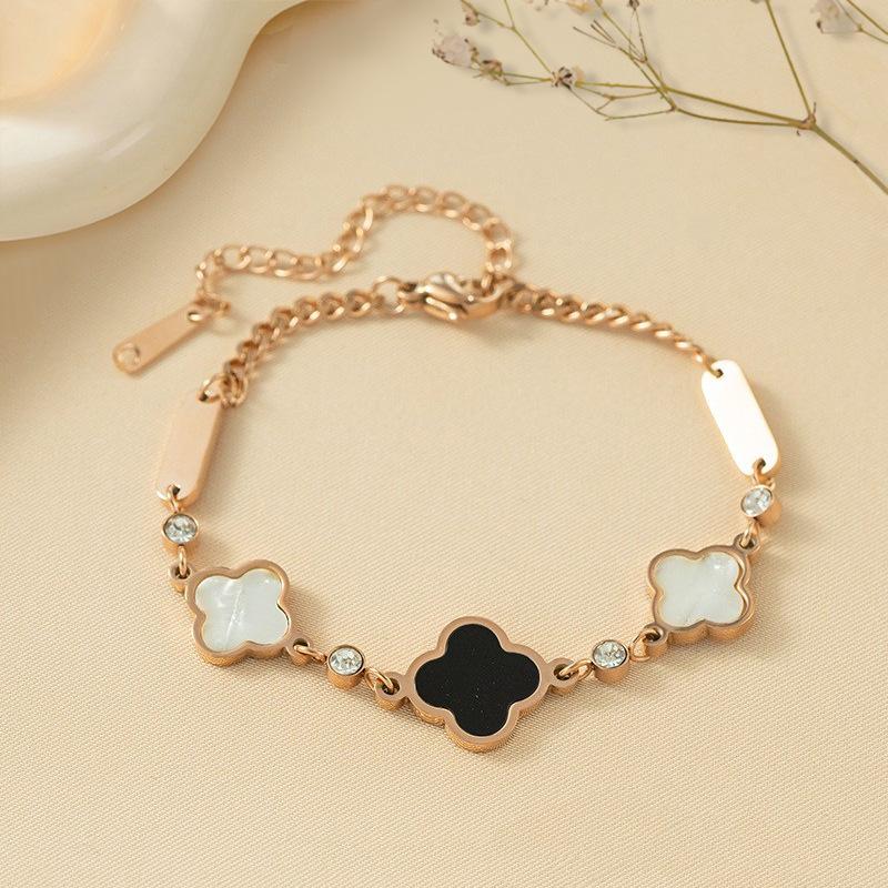 

Модный браслет из титановой стали с четырехлистным клевером, легкая роскошь, изысканный, Ins тренд, нишевый, темпераментный, личность, простой галстук, ручное украшение