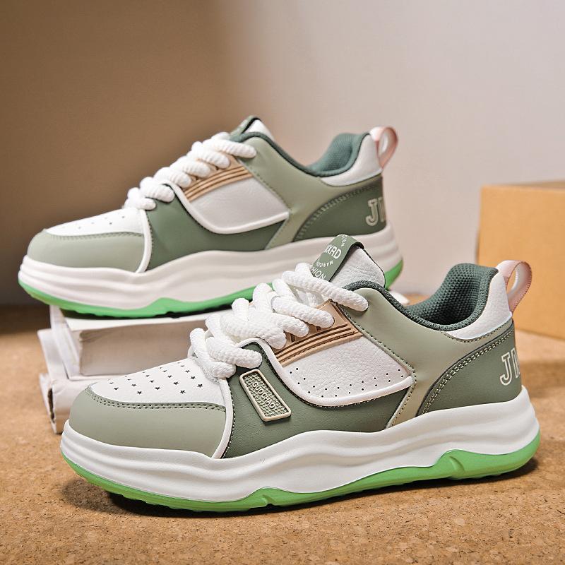 Niche original men's shoes winter middle school students Korean version versatile trendy sports board shoes boys platform non-slip casual shoes