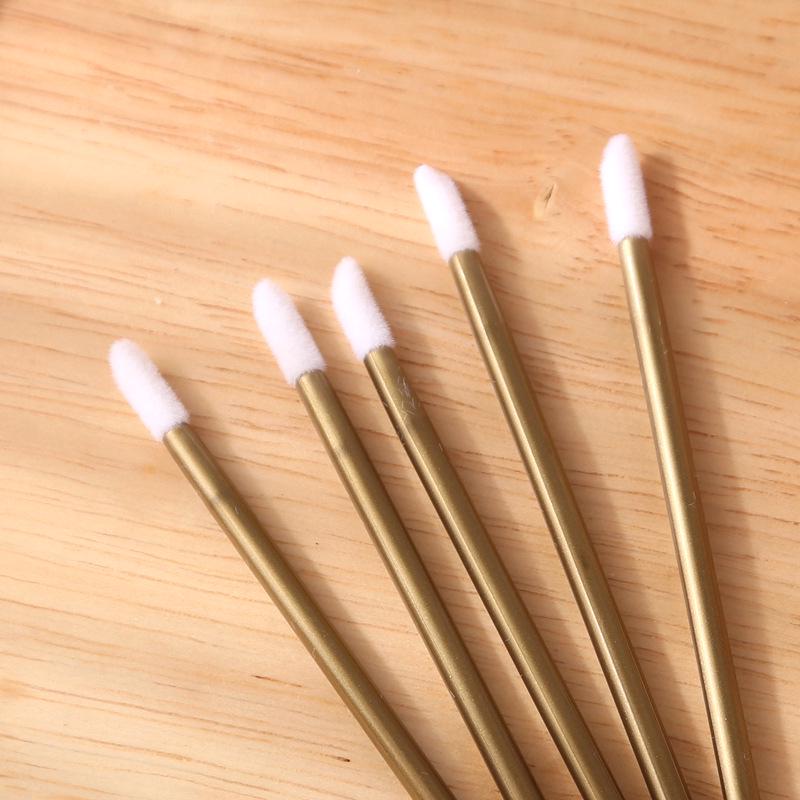 50 Disposable Lip Brush Wands - Mini Lipstick & Gloss Makeup Tools