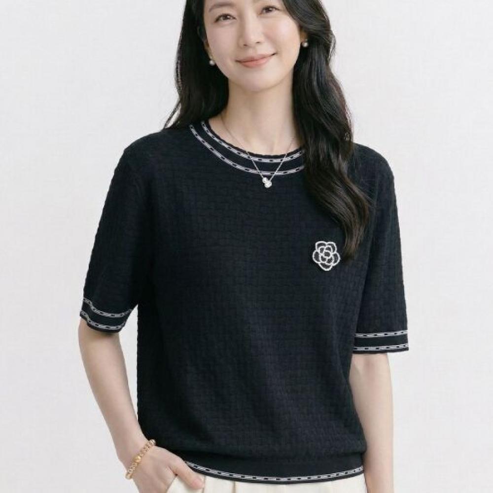 Navava Women S Beaded Flower Point Round Neck Short Sleeve Knit Top Nk3613
