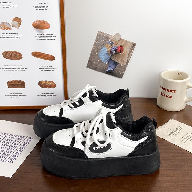 Little White Shoes for Women In Autumn and Winter 2025 New Round Head Thick Sole Heightening Board Shoes Versatile Leather Lace-up Fashion Single Shoe