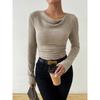 A Slimming Knitted Top for Women with Flared Sleeves and A Wavy Collar In Autumn
