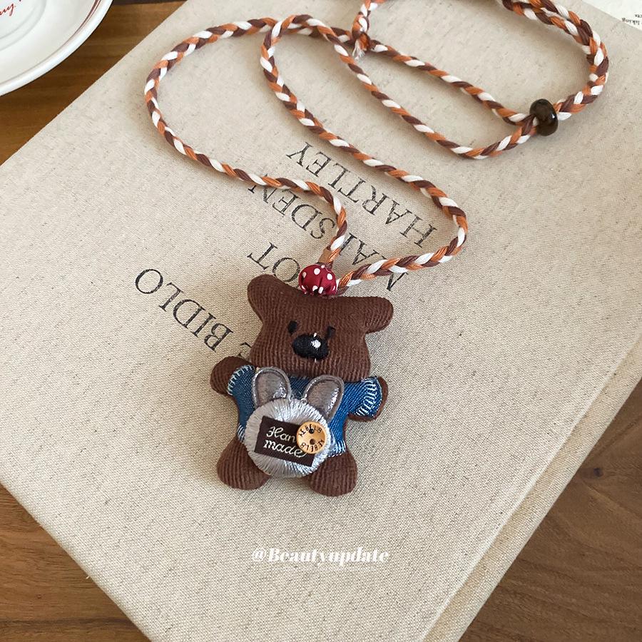 Retro Cartoon Bear Pendant Necklace for Women - Vacation Style Fashion Statement