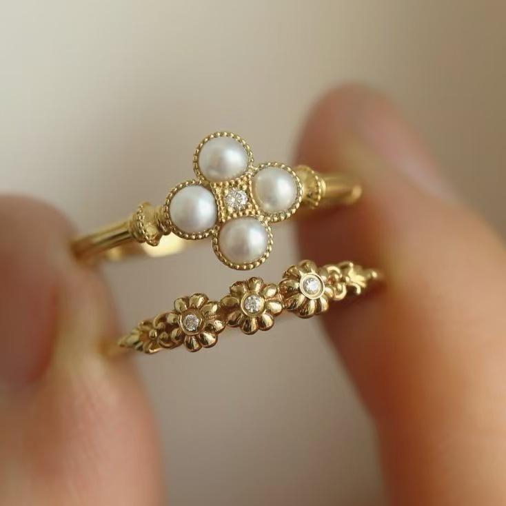 Three Jie Classic Zircon Gold Ring: Simple, Creative, Stylish Women's Jewelry