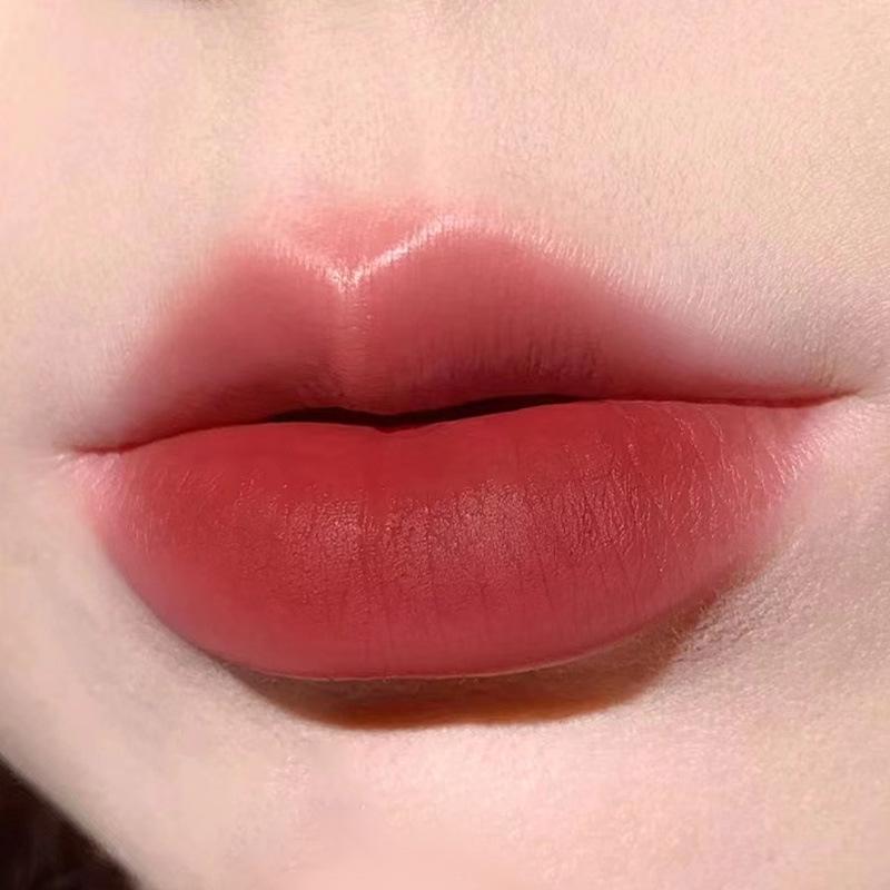 

PinkyFocus Бархатно-матовая глазурь для губ и щек - Двухфункциональная воздушная отбеливающая грязь для губ для осени/зимы