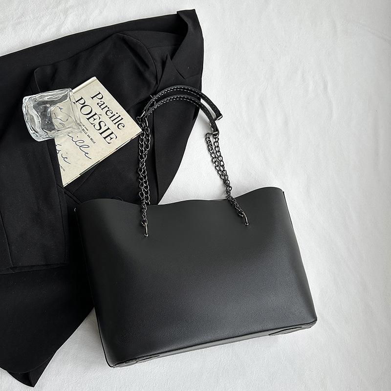 2025 New Trendy Korean Version of Literary and Artistic Large-capacity Textured Bag, Foreign Style Shoulder Big Bag, Women's Simple Fashion Tote Bag