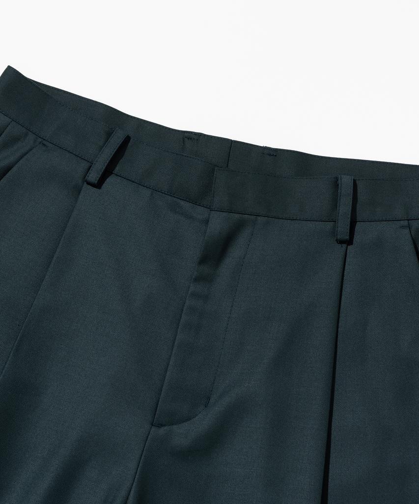 MILLO ARCHIVE Minimalist Bermuda Half Pants [Pine Green]