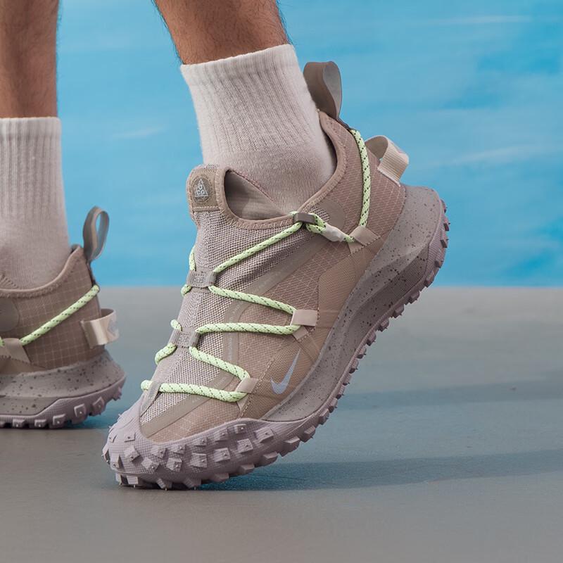 Nike Men s MOUNTAIN FLY Sport Casual Shoes IB7328-003 US 10