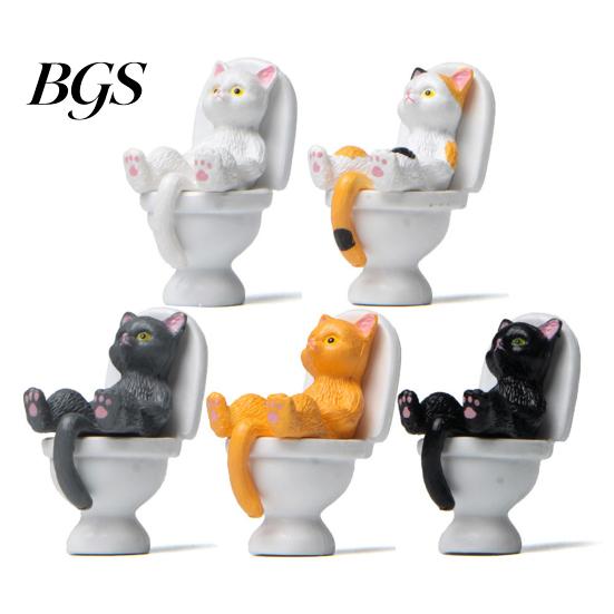Figurine Funny Cat Spiritual Consolation PVC Vivid Animal Miniature Appearance Toilet Series Statue Party Supplies Garden