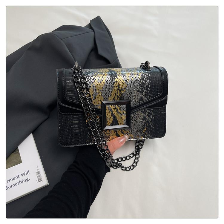 

Модная легкая роскошная цепочка маленькая сумка женская 2025 новая женская сумка высококачественная текстура сумка на плечо узор змеиной кожи сумка-мессенджер тренд чёрный