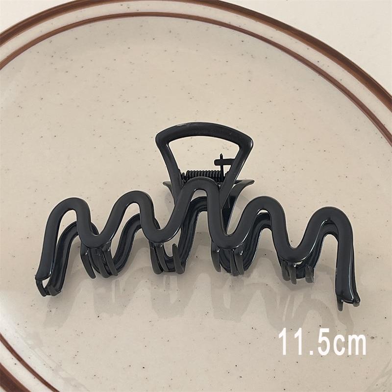 New Fashion Metal Love Star Claw Clip Elegant Hollow Hair Clips Crab Barrettes Hairgrip Hairpins For Women Hair Accessories Gift