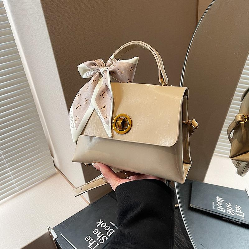 Premium Bag Women's New Casual Shoulder Bag Going Out Small Bag Commuting Messenger Small Square Bag