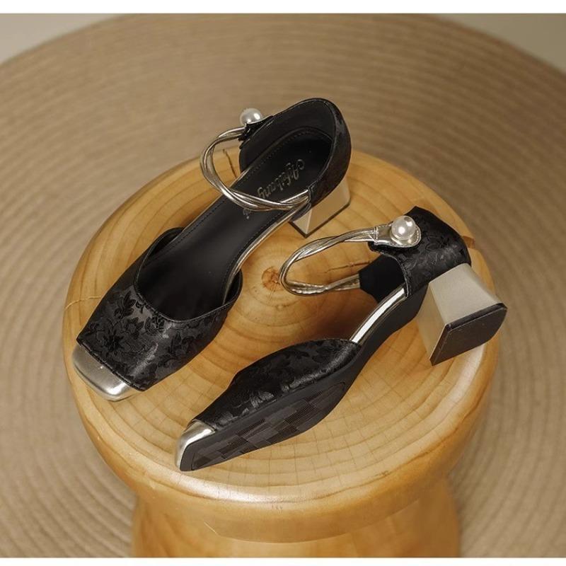 Square Head Mary Jane Shoes Are Huge and Good-looking Thick Heel High Heel Bag Head Sandals Women's Hollow Sandals Summer