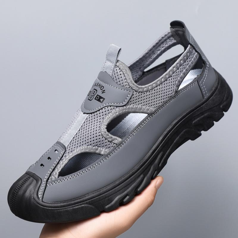 Men's Sandals Summer New Mesh Hole Shoes Beach Shoes Soft Sole Comfortable Outdoor Wading Shoes