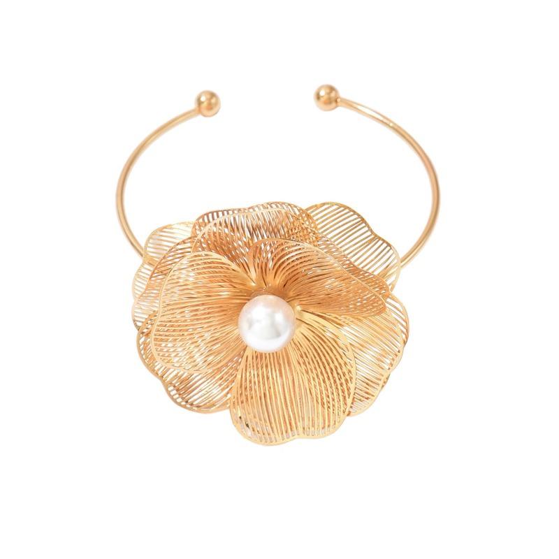 Flower Ring Temperament Exaggerated Bracelet Women's Niche High-end Sense Hollow Stacked Layer Bracelet