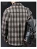 Amerikanische Retro Karomuster Herren Daunenjacke: Winterkollektion 2025 - Warme High-End-Oberbekleidung mit Revers