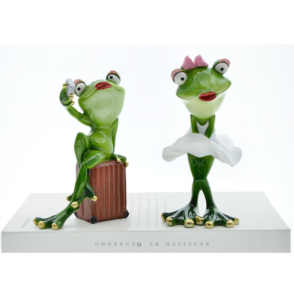 Nordic Elegant Leggy Frog Lady Figurines Shopping Frog Sculpture Resin Animal Statues Funny Frog Home Desktop Living Room Decor